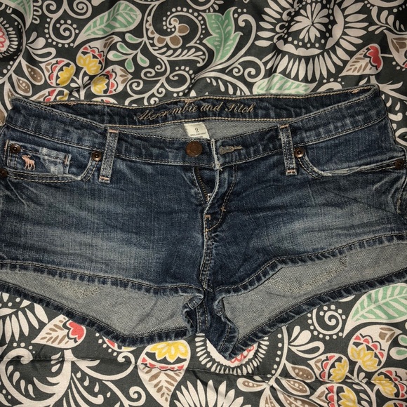 Blue Abercrombie shorts - Picture 2 of 2